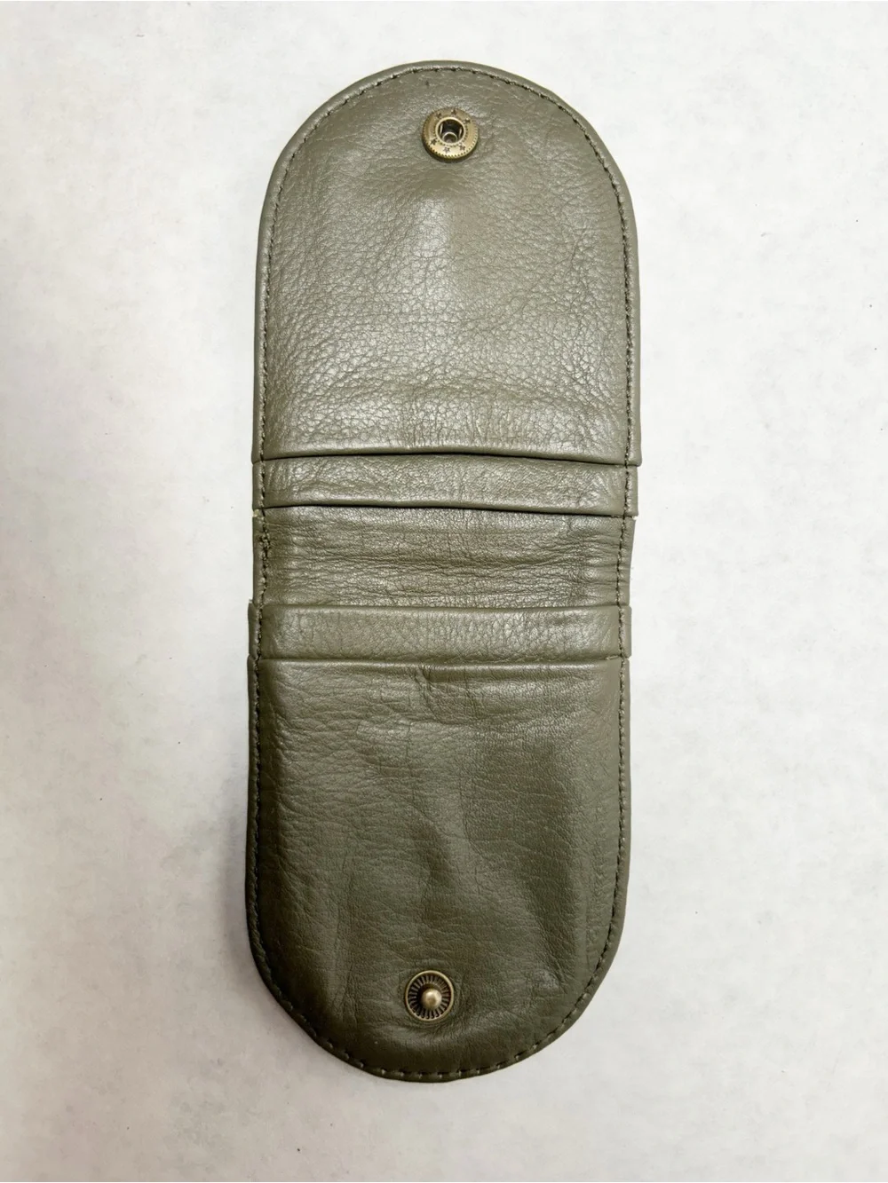 Wanderers Ibiza Olive Green Leather Key & Card Holder Wallet $99 Retail EUC